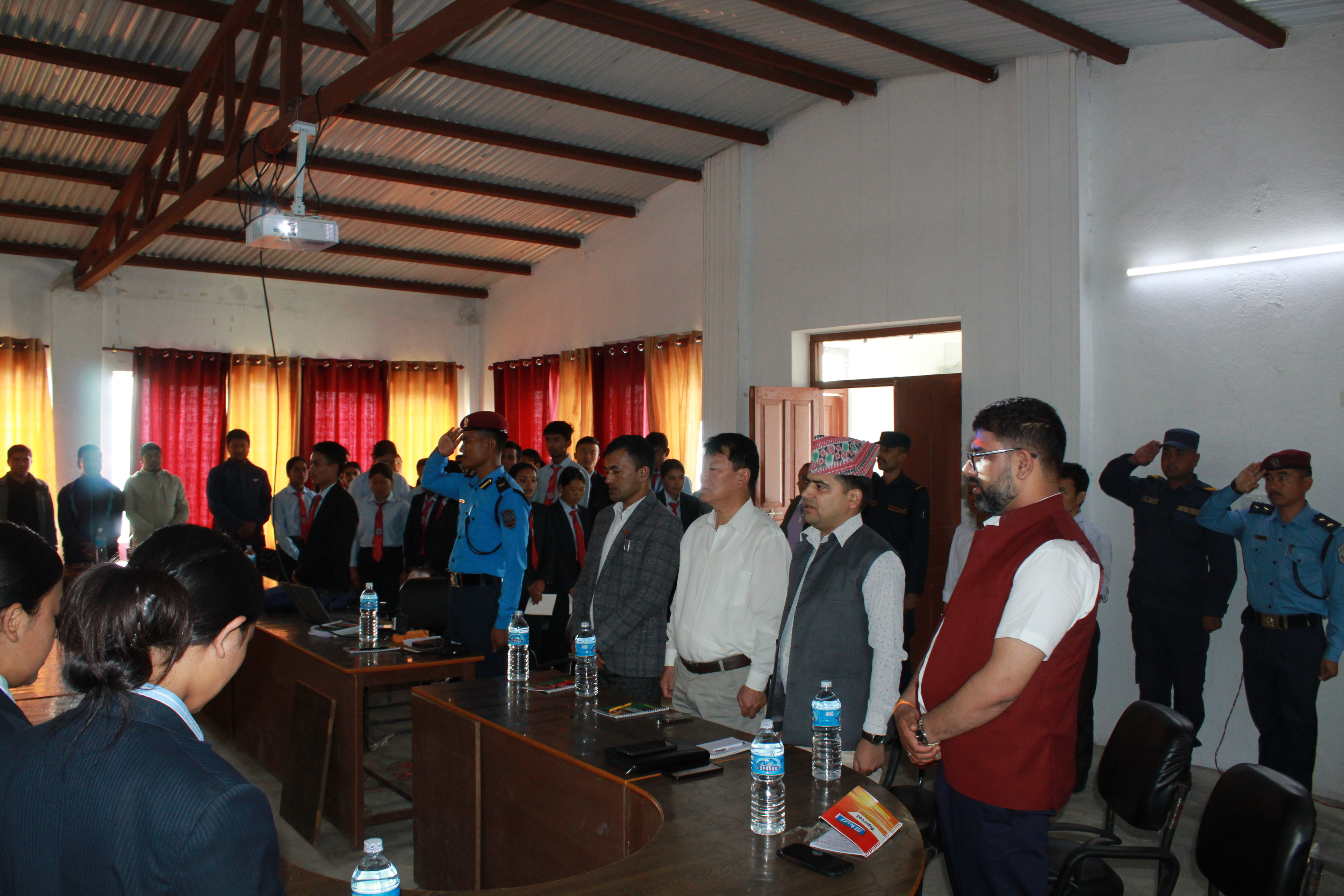 मिति २०८२।०३।२६ गते जिल्ला प्रशासन कार्यालय, भोजपुरको आयोजना, जिल्ला प्रहरी कार्यालय, भोजपुरको समन्वय तथा सहजीकरण एवम् श्रीमान् प्रमुख जिल्ला अधिकारी श्री सुरेश पन्थीज्यूको अध्यक्षतामा लागू ‍औषध दुरुपयोग तथा दुर्व्यसन नियन्त्रण सम्बन्धी युवा लक्षित समेतना